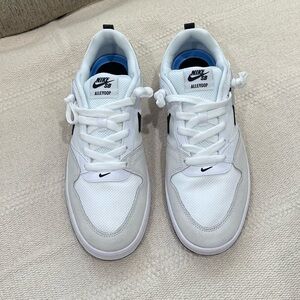 Nike SB Alleyoop White Sneakers Unisex